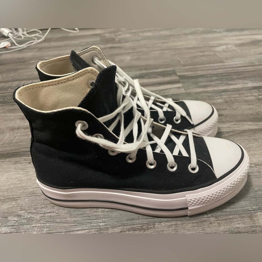 Platform converse